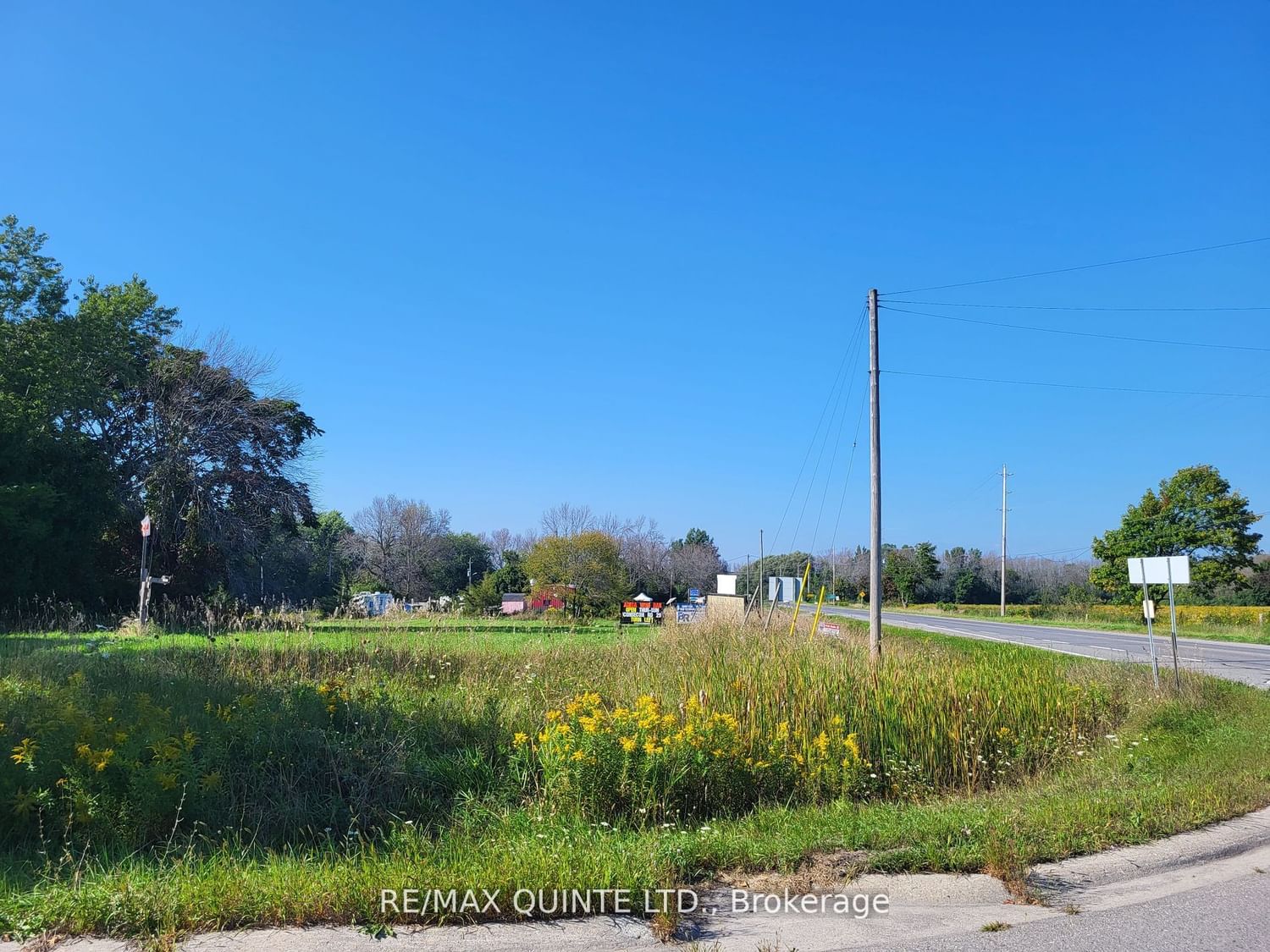 Building at 0 Beside 1716 Lakeside Drive, Prince Edward County, Ameliasburgh