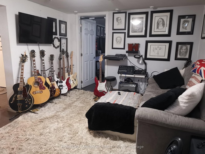 77 Blackfriars St, London North, N6H 1K8 | Image 3