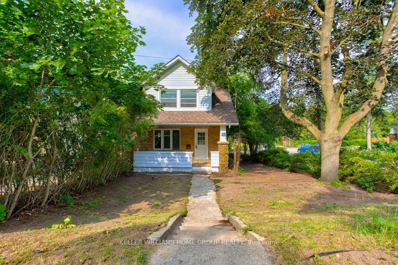 home for sale on 31 Yorkshire Street N