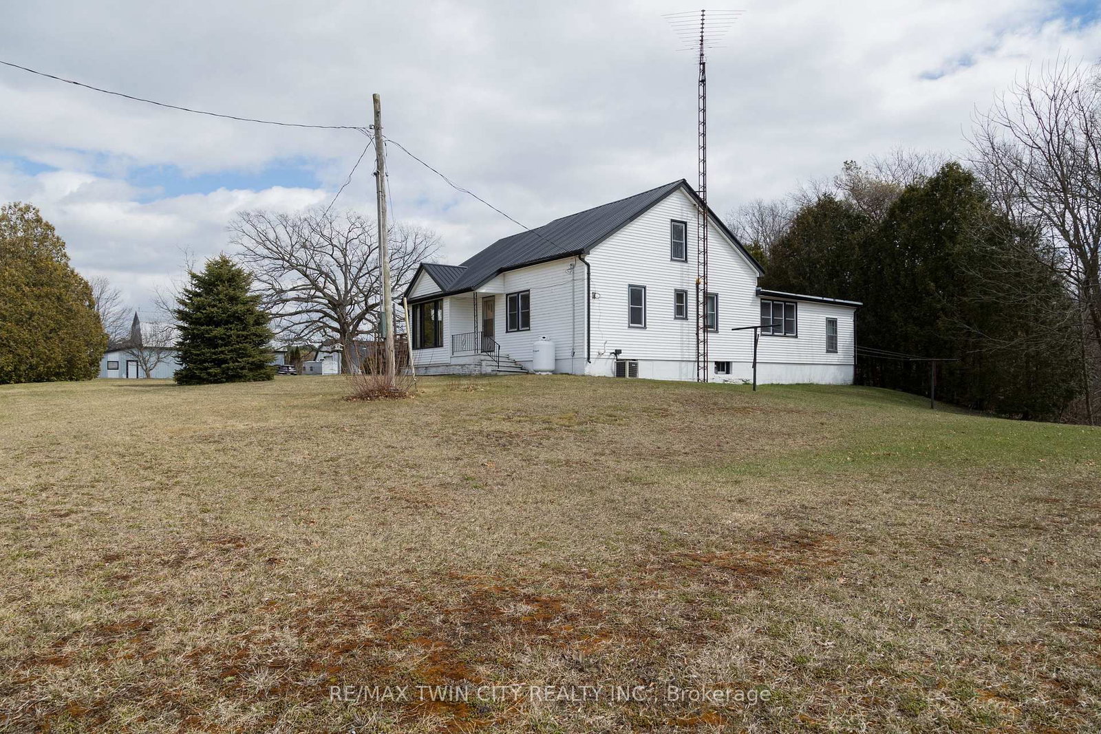 Listing Image 7