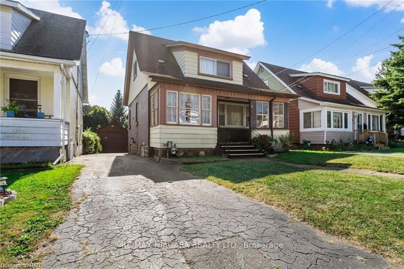 home for sale on 5406 Maple Street