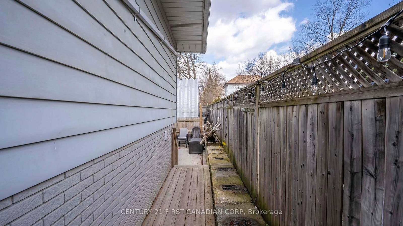 Listing Image 18