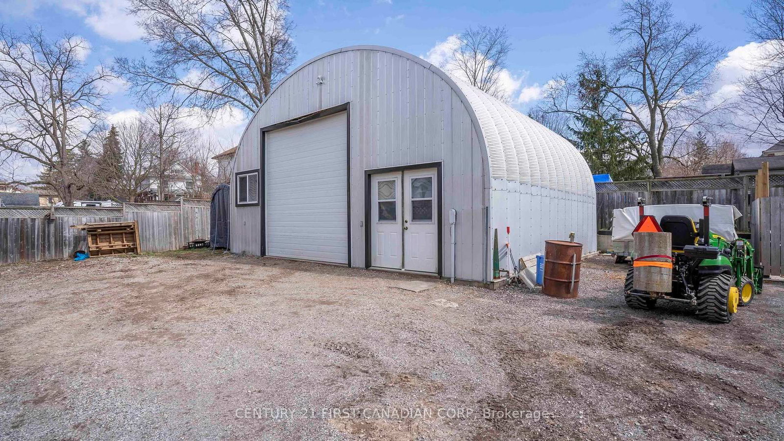 Listing Image 36