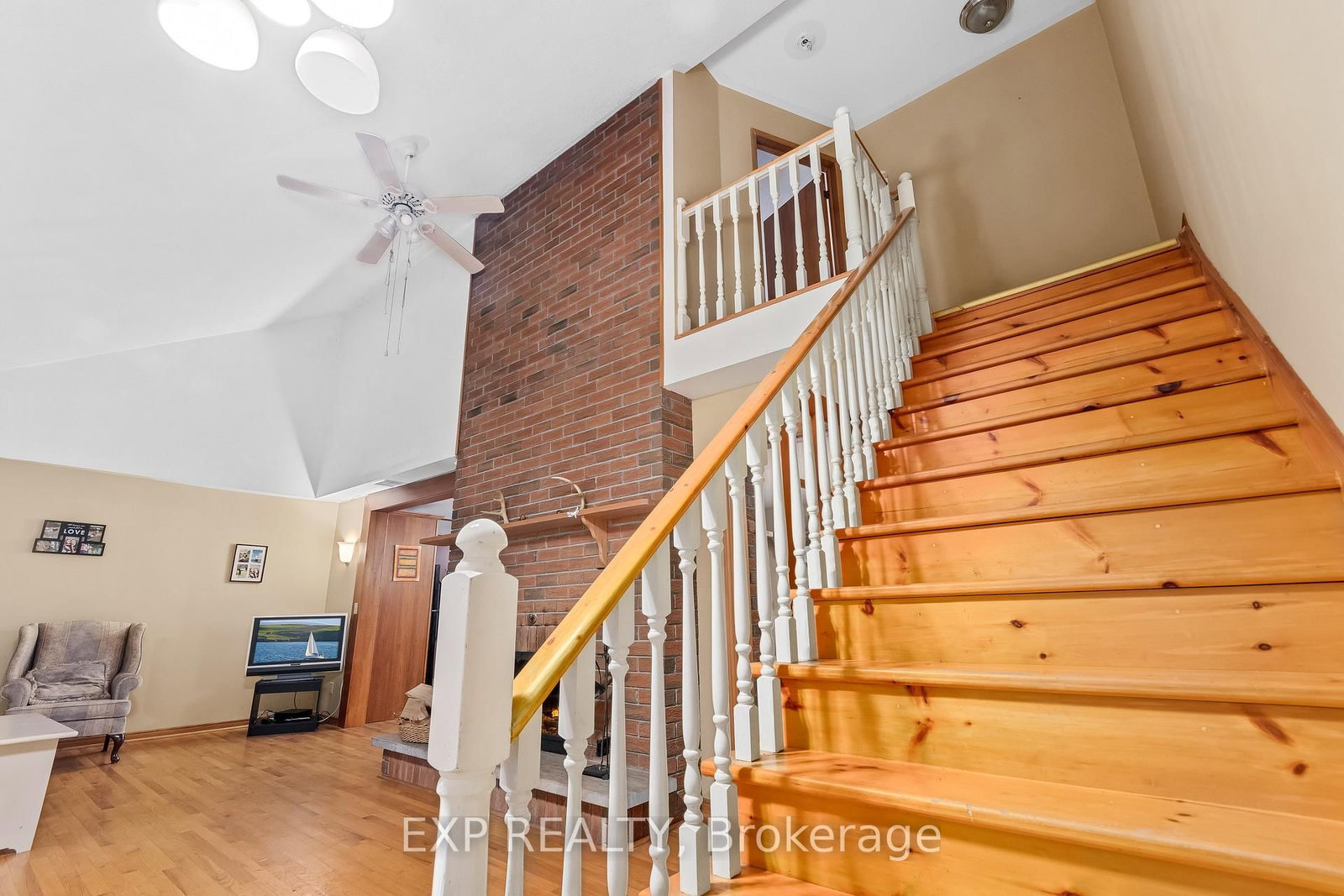 Listing Image 17