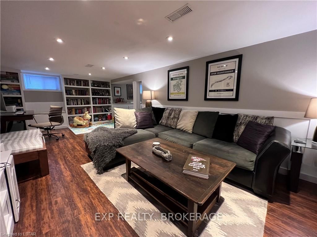 Listing Image 20
