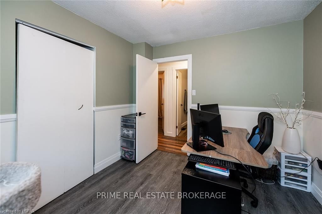 Listing Image 25