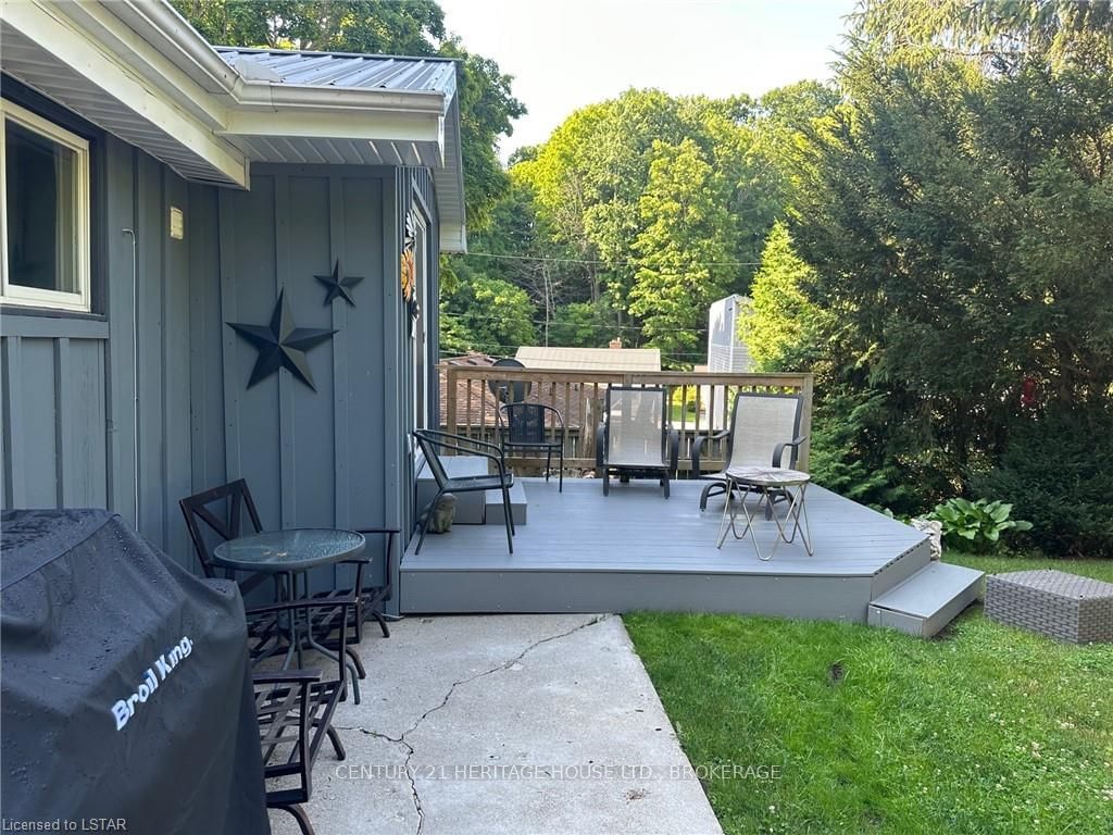 Listing Image 7