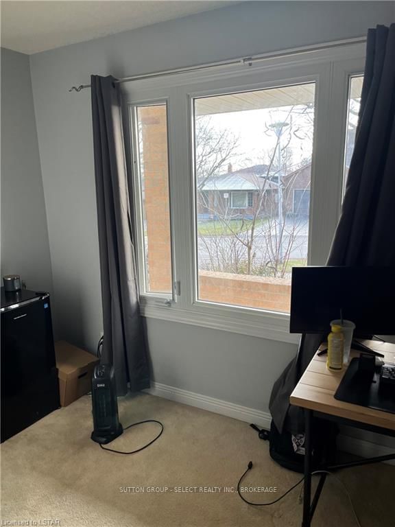 4 CHEPSTOW Gate, London North, N6G 3S7 | Image 3