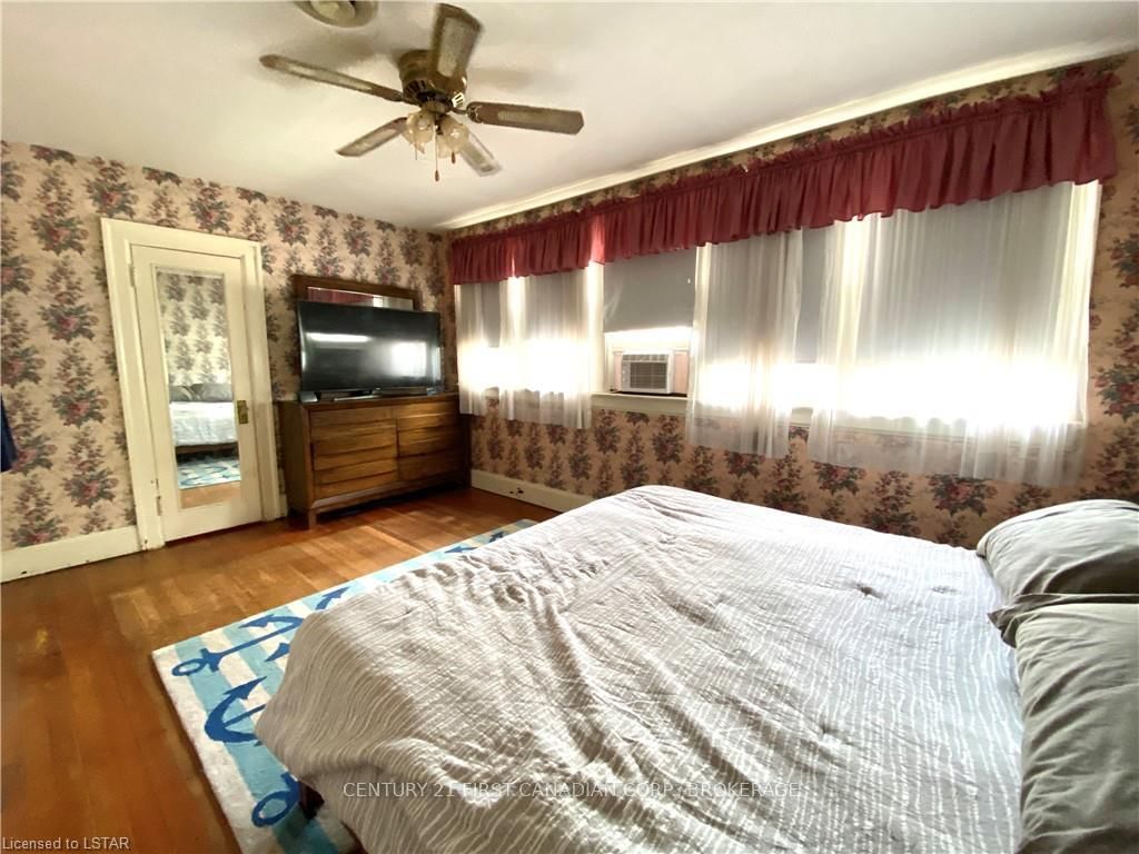 Listing Image 20