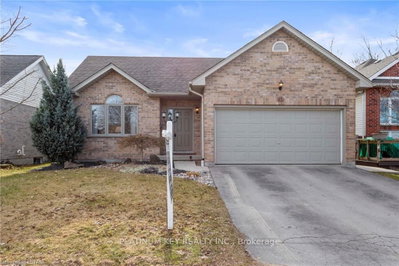 Detached House sold at 42 HICKORY Boulevard, Strathroy-Caradoc, Ontario, N7G 4E9 - SE - MLS: X8194820