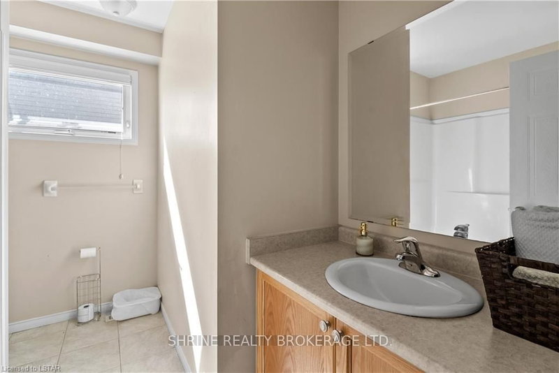 1841 FOXWOOD Ave, London North, N6G 0C4 | Image 2