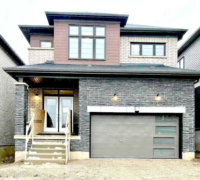 home for lease on 37 Sundin Drive N