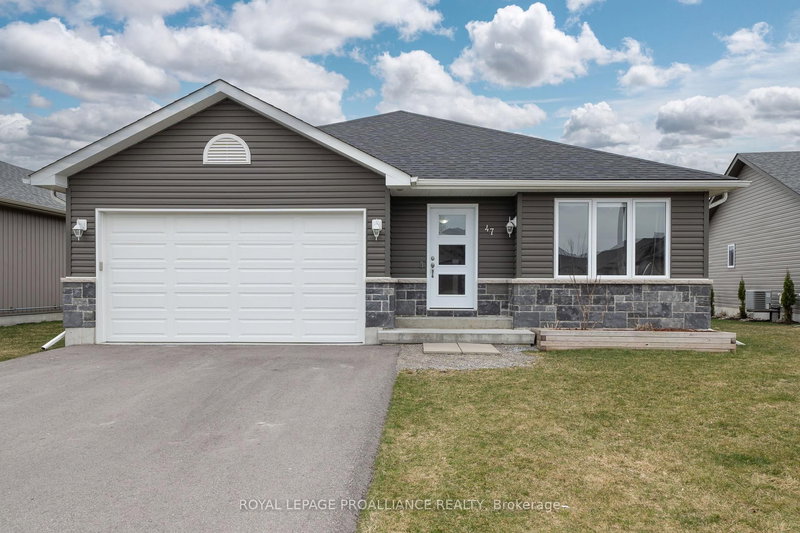 47 BIRCHMOUNT St, Quinte West, K8V 0C6 | Image 2