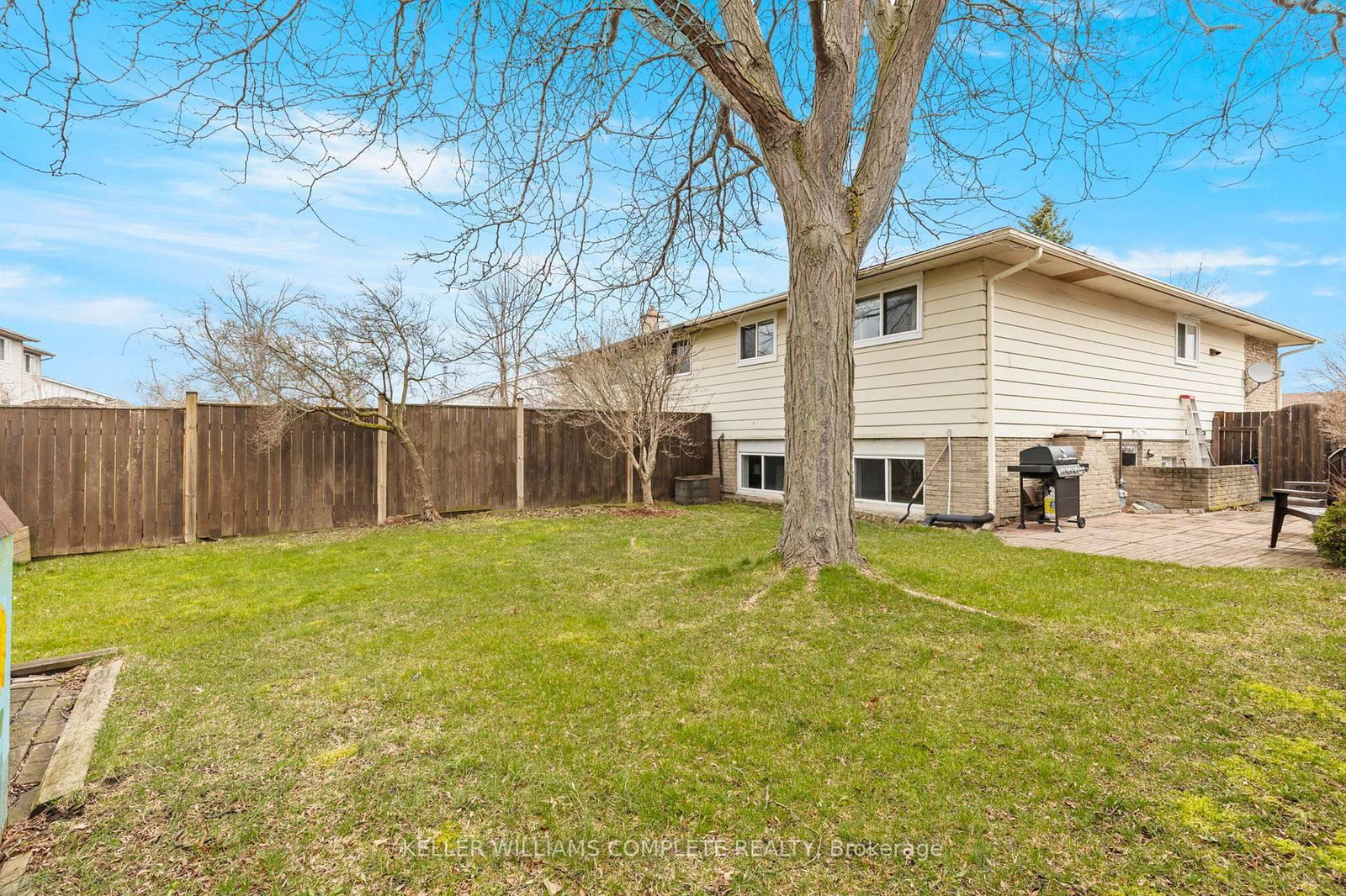 Listing Image 28