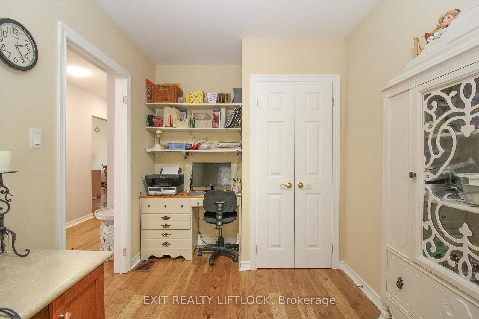 Listing Image 5