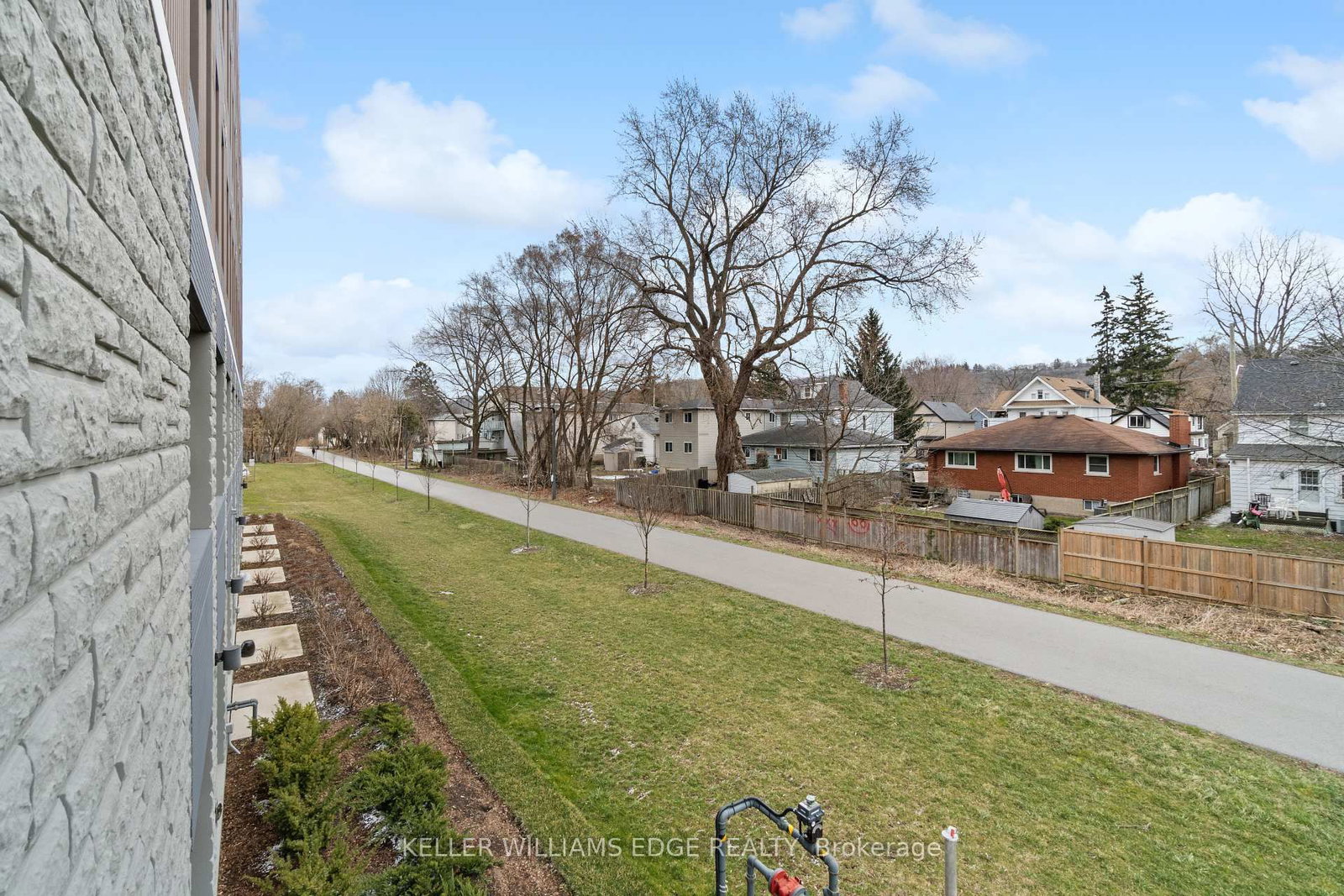 77 Leland Street, Unit 213 - Photo 30