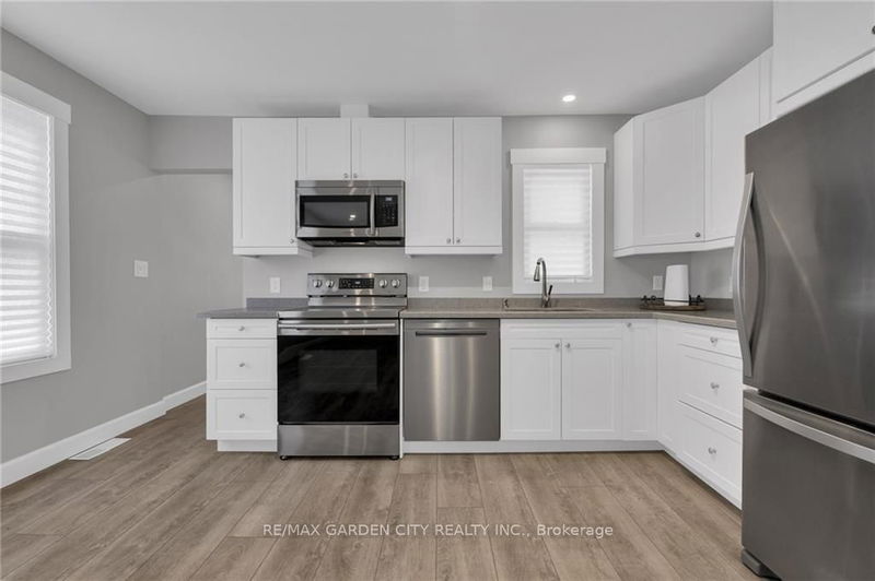 home for lease on Main-27 St George Street