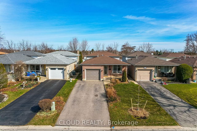 48 Sandra Crescent