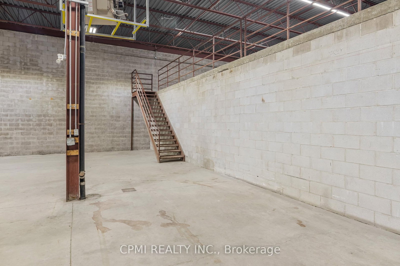 1117-1141 Newmarket Street S, Unit 1139 - Photo 4