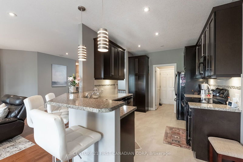  22 - 1630 Bayswater Cres  London, N6G 0A9 | Image 23