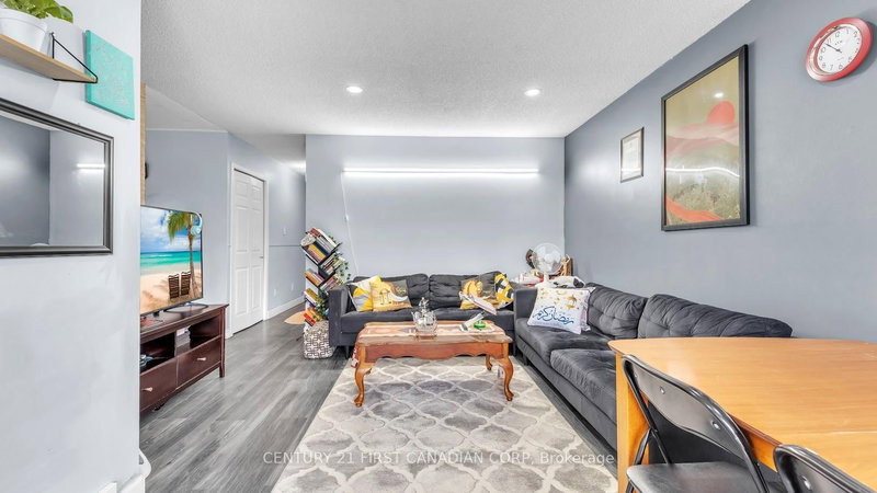 136 River Run Terr, London East, N5W 5Z1 | Image 2