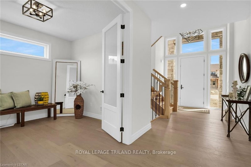 187 FOXBOROUGH Pl, Thames Centre, N0M 2P0 | Image 3