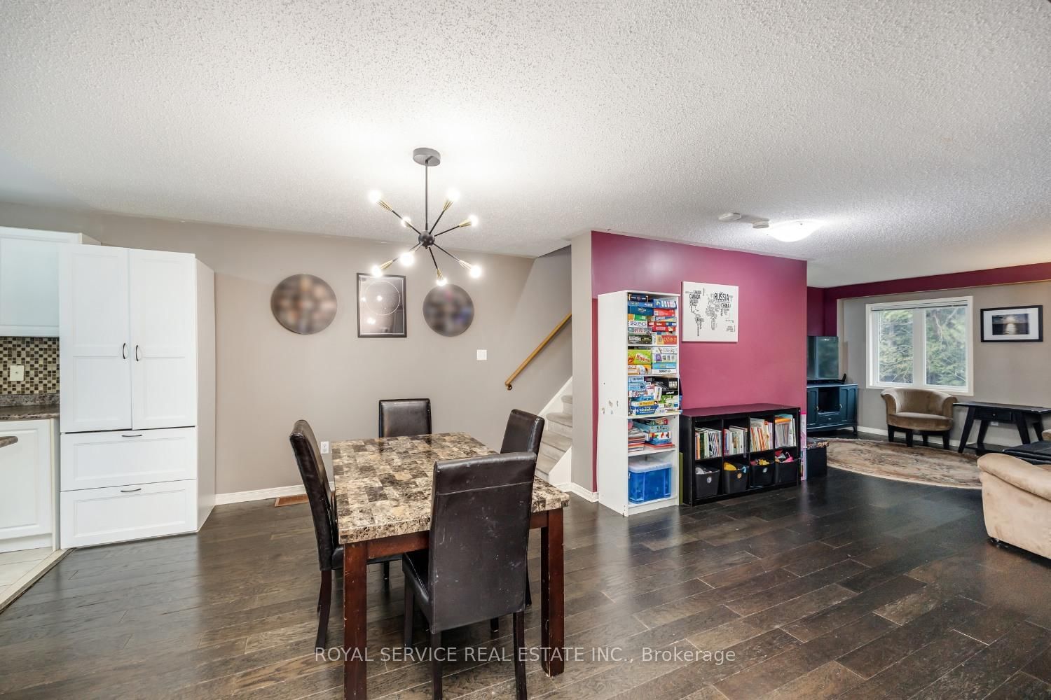 Listing Image 7
