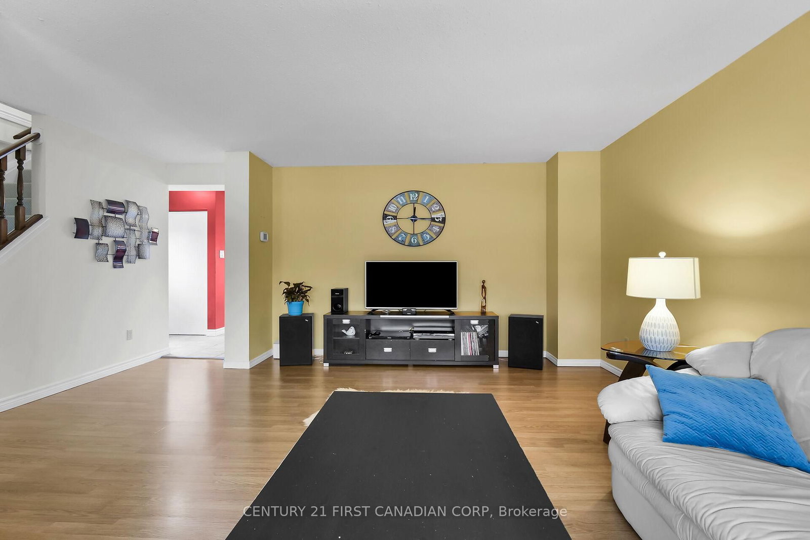 Listing Image 7