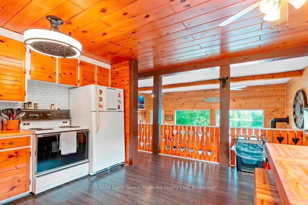 Detached House sold at 86 Bayview Road, Magnetawan, P0A 1A0 - MLS: X8207826