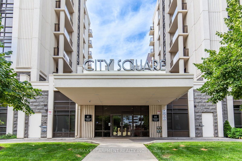 home for lease on 810-81 Robinson Street