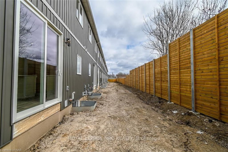 17 - 121A Moffatt St, St. Catharines, L2P 0E8 | Image 3