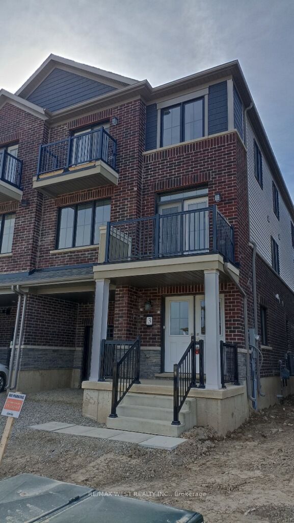 home for lease on 3 GRANVILLE Crescent