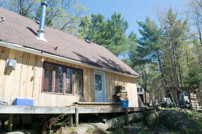 1800 Bear Cave Rd  Muskoka Lakes, P0C 1J0 | Image 1