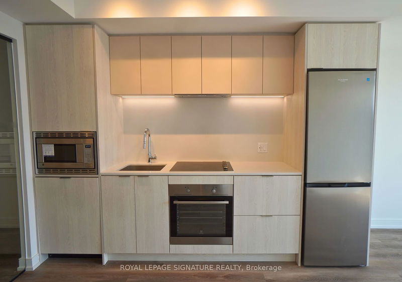 home for lease on 606-1 Jarvis Street