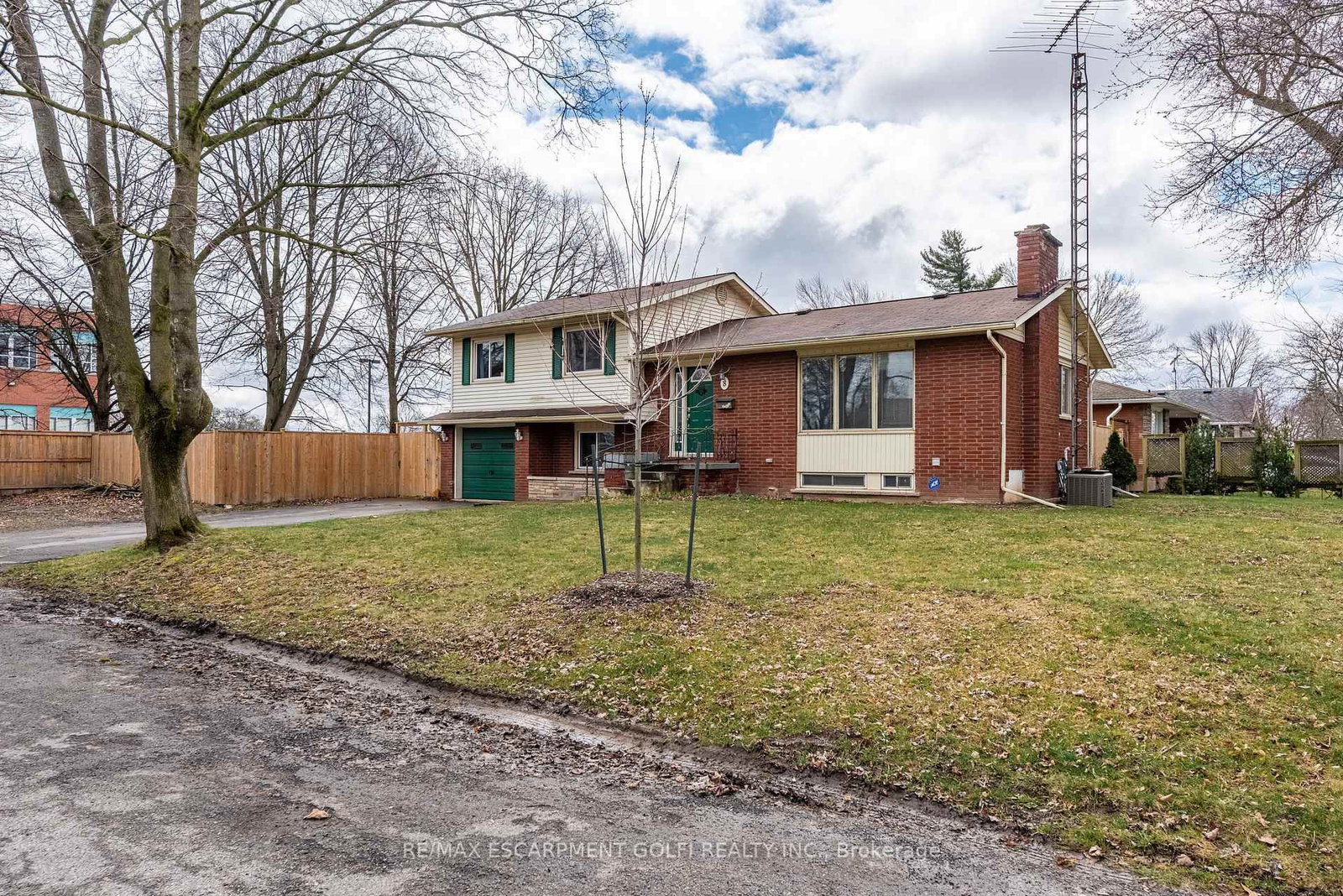 Listing Image 3