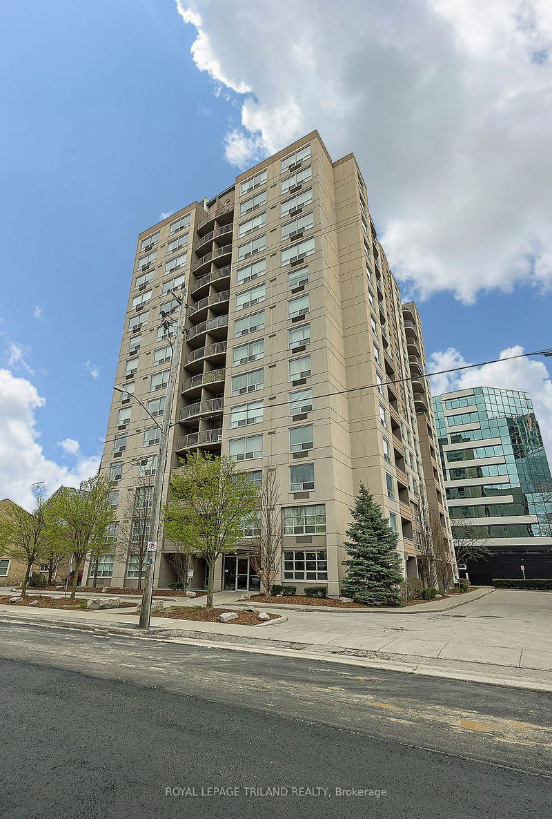 home for sale on 1408-155 Kent Street