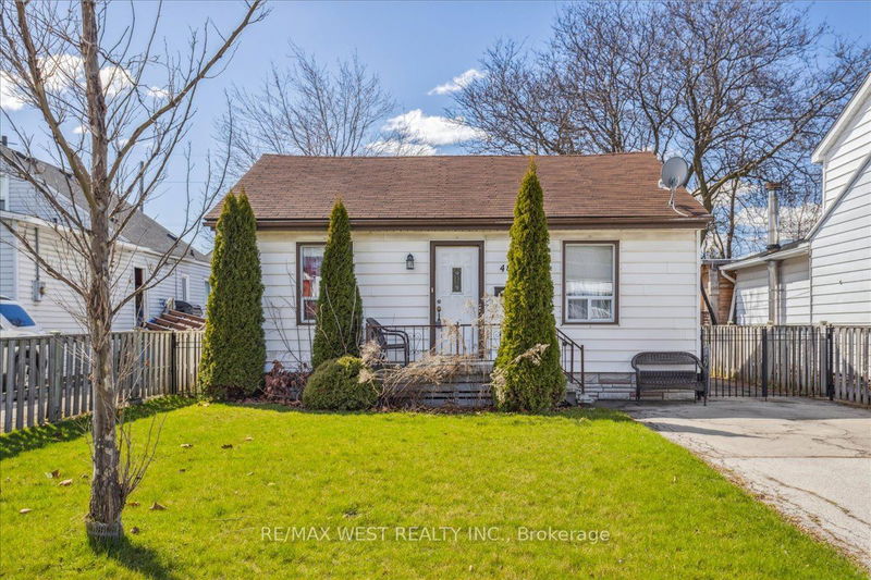 home for sale on 48 Goggin Avenue