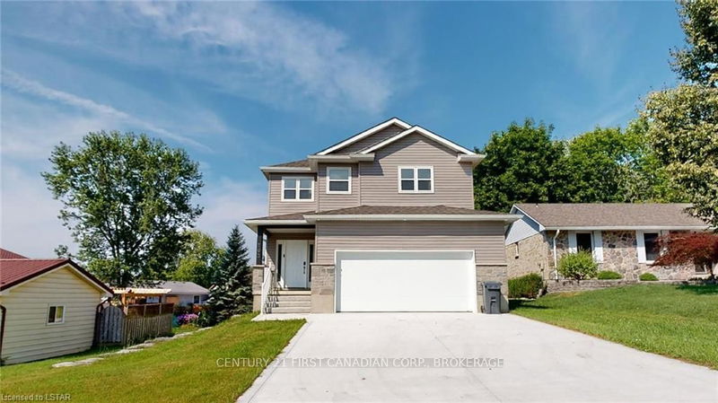 home for sale on 103 DUFFERIN AVENUE Avenue