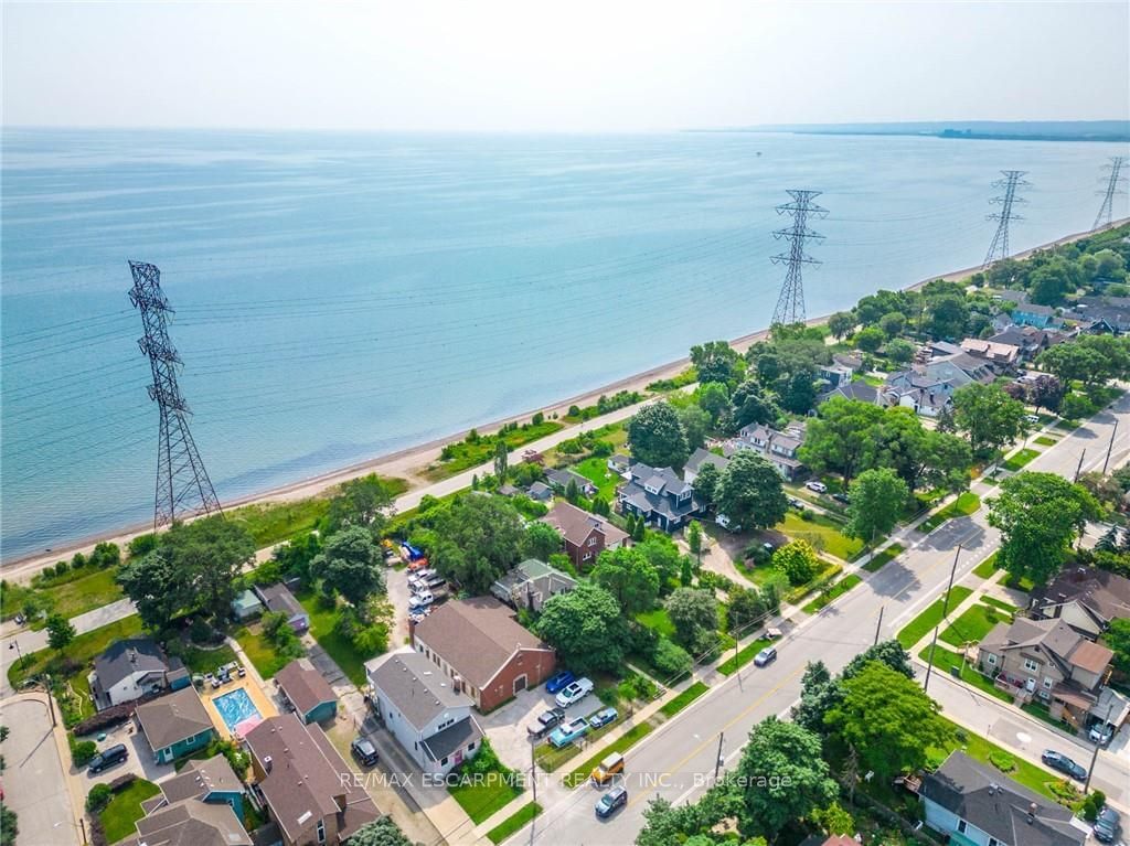 Semi-Detached House sold at 653 Beach Boulevard, Hamilton, Hamilton Beach, L8H 6X8 - MLS: X8216960