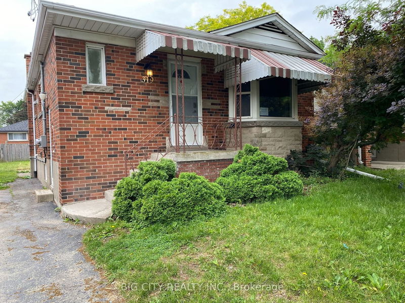 home for lease on Upper-319 East 31st Street