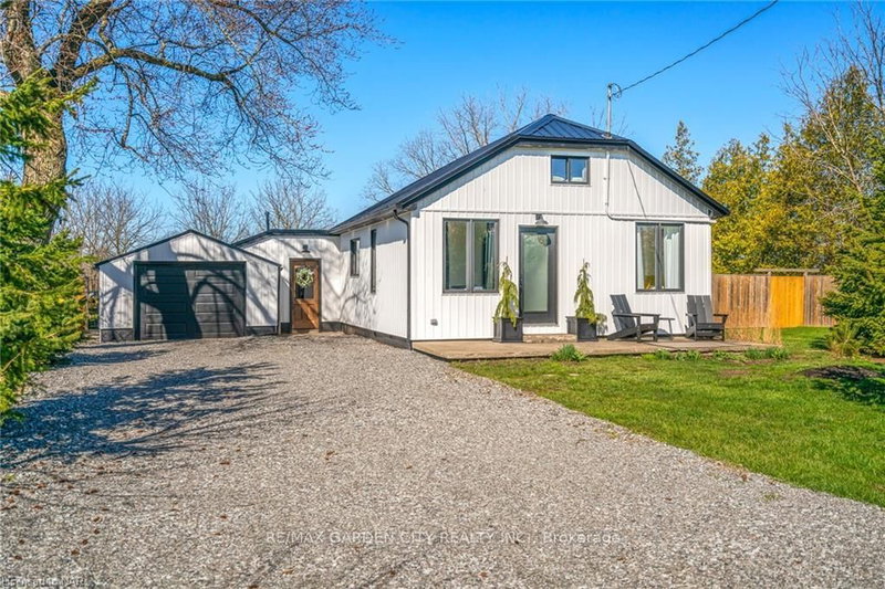 1368 Lorraine Rd, Port Colborne, L3K 5V3 | Image 2