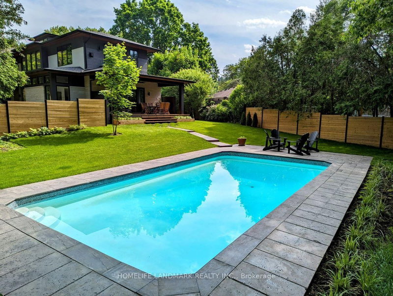 114 Reding Rd, Hamilton, L9G 1M8 | Image 3