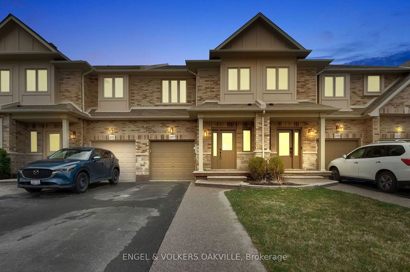 home for sale on 207 Tanglewood Drive