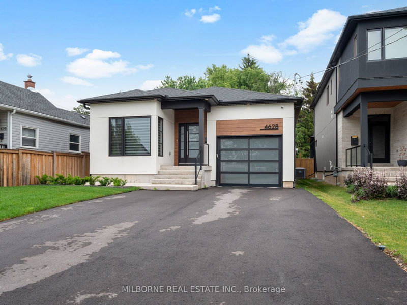 home for lease on LOWER-4628 Lee Avenue