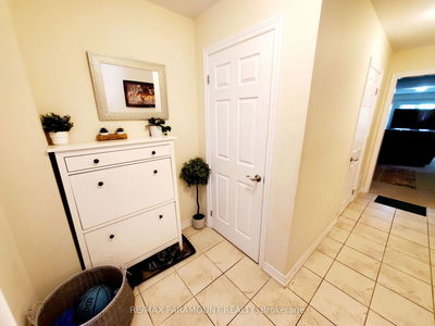 Unit 20 — 570 Linden Dr, Cambridge -  image-0-3