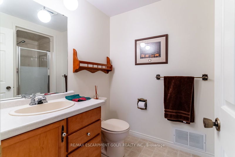 47 Winter Way  Brantford, N3T 6G4 | Image 21