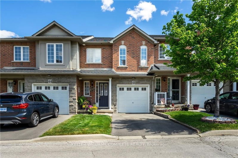 home for lease on 43-7 Southside Place