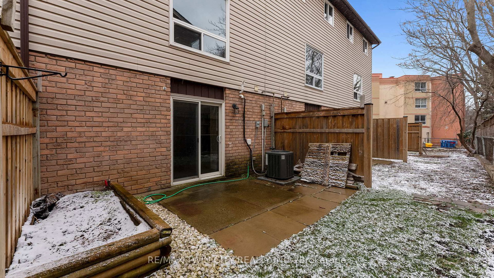 Listing Image 25