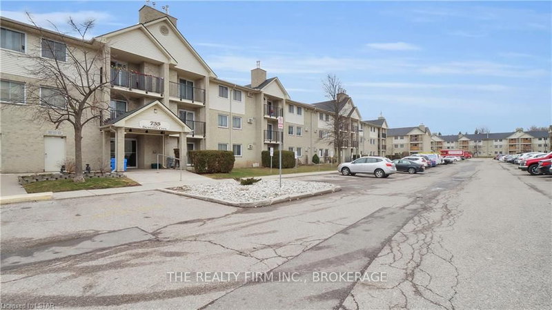 310 - 735 DEVERON Cres, London South, N5Z 4X8 | Image 3