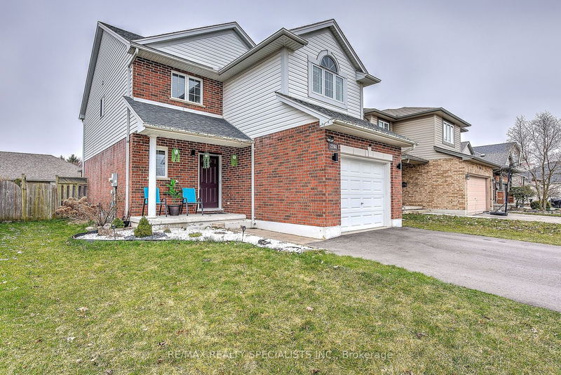home for sale on 2260 Thornicroft Crescent